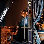 Private And Chique Salon De Franz Amsterdam
