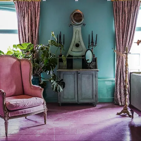 Private And Chique Salon De Franz 3*