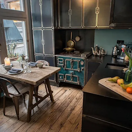 Private And Chique Salon De Franz Guest house