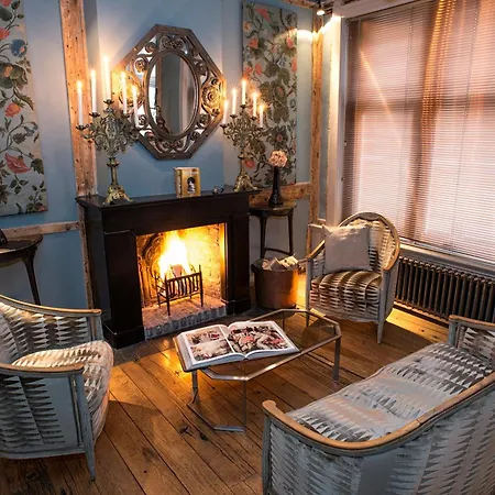 Private And Chique Salon De Franz Amsterdam